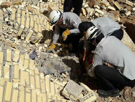 مرگ یک کارگر بر اثر ریزش دیوار کارخانه در حال ساخت در کاشان