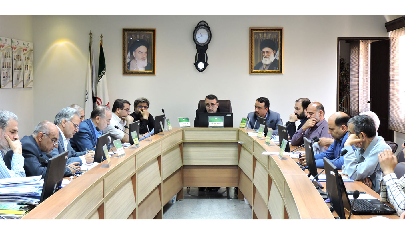 ✅پرونده حقوق کارکنان شهرداری کاشان روی میز شورای شهر قرار گرفت