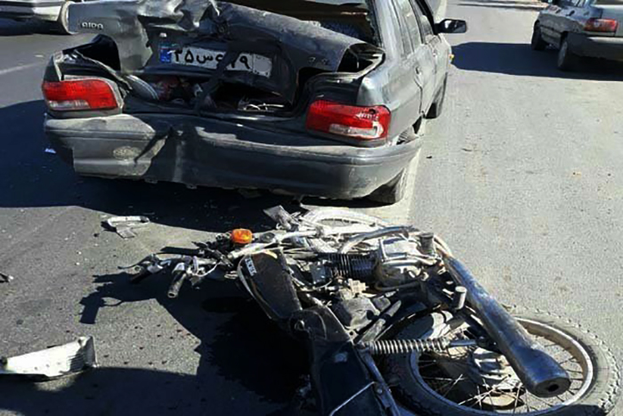 یک تصادف و استمداد از همشهریان  مفقود شدن موتورسیکلت در صحنه تصادف